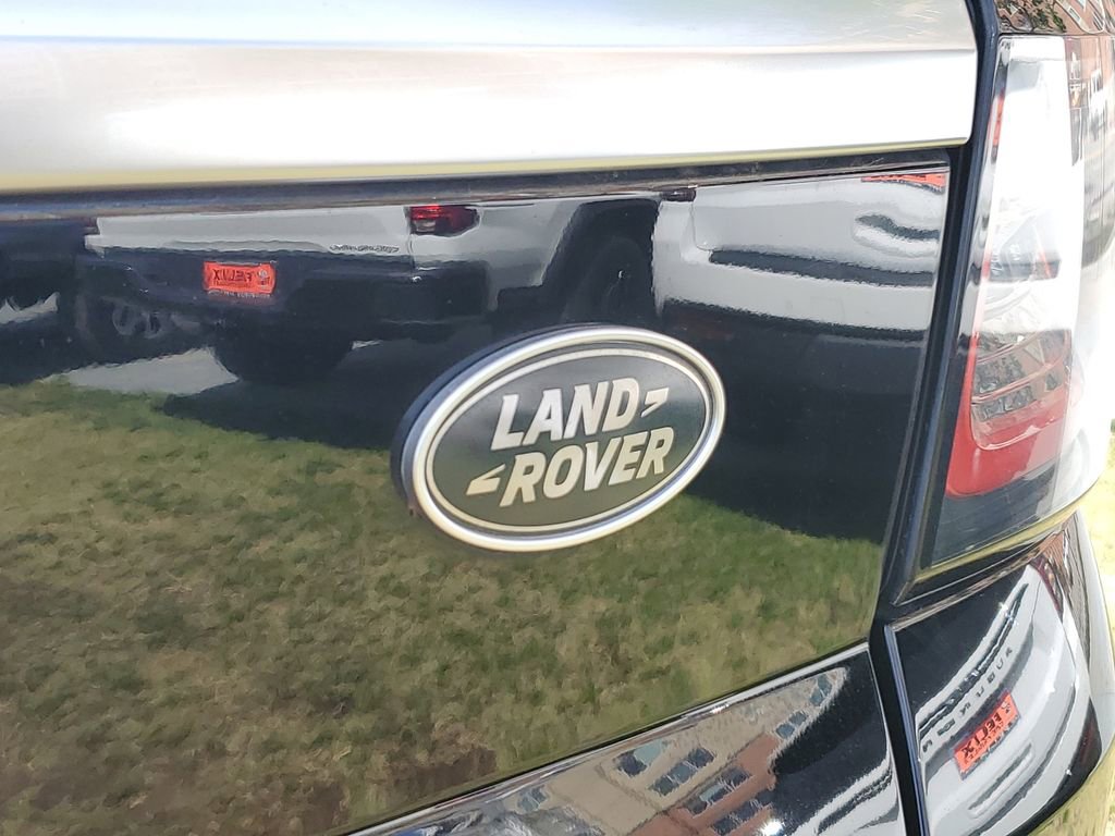 Used 2020 Land Rover Range Rover Sport HSE image 9