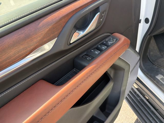 Used 2024 GMC Yukon XL Denali Ultimate AWD/4WD image 14