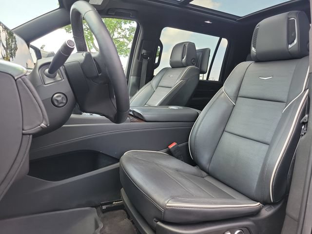 Certified 2023 Cadillac Escalade ESV Premium Luxury w/ LPO, Radiant Package AWD/4WD image 24