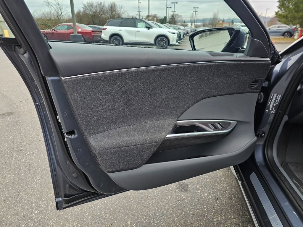 Used 2024 Lucid Air Touring image 23