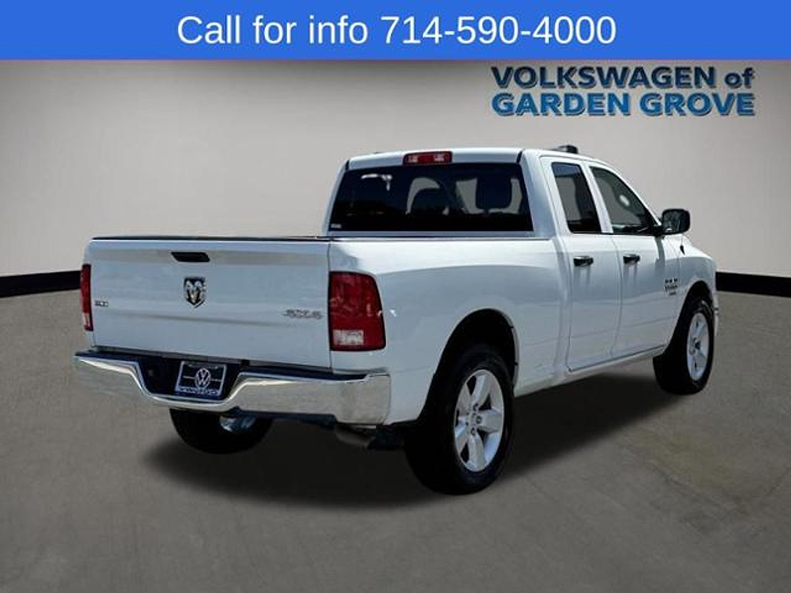 Used 2024 RAM 1500 Classic SLT AWD/4WD image 7