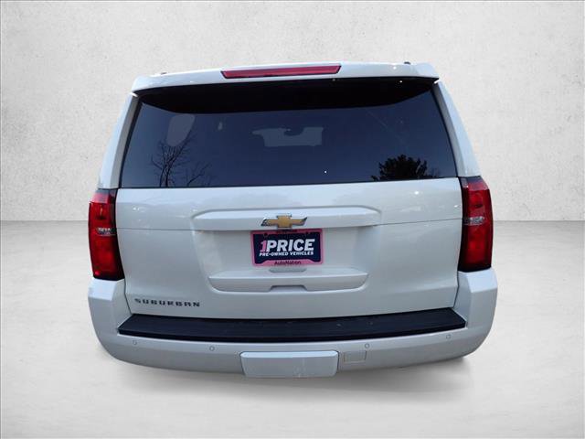 Used 2015 Chevrolet Suburban LT w/ Luxury Package image 3