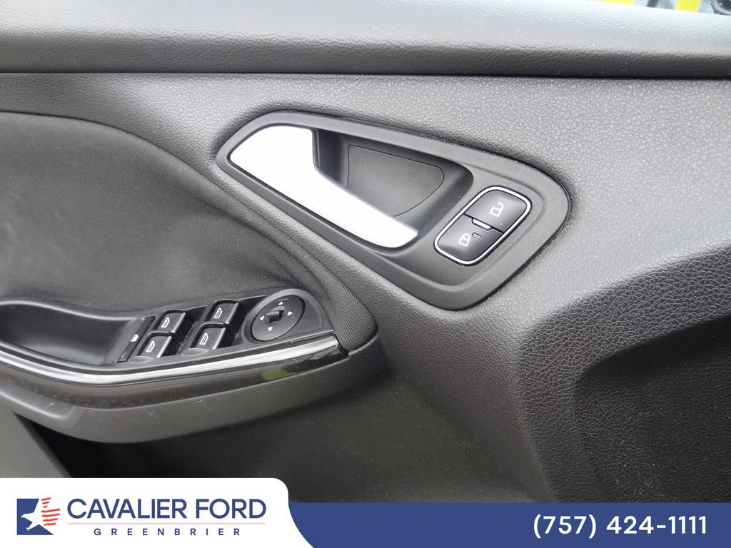 Used 2015 Ford Focus Titanium w/ Titanium Cold Weather Package FWD image 13