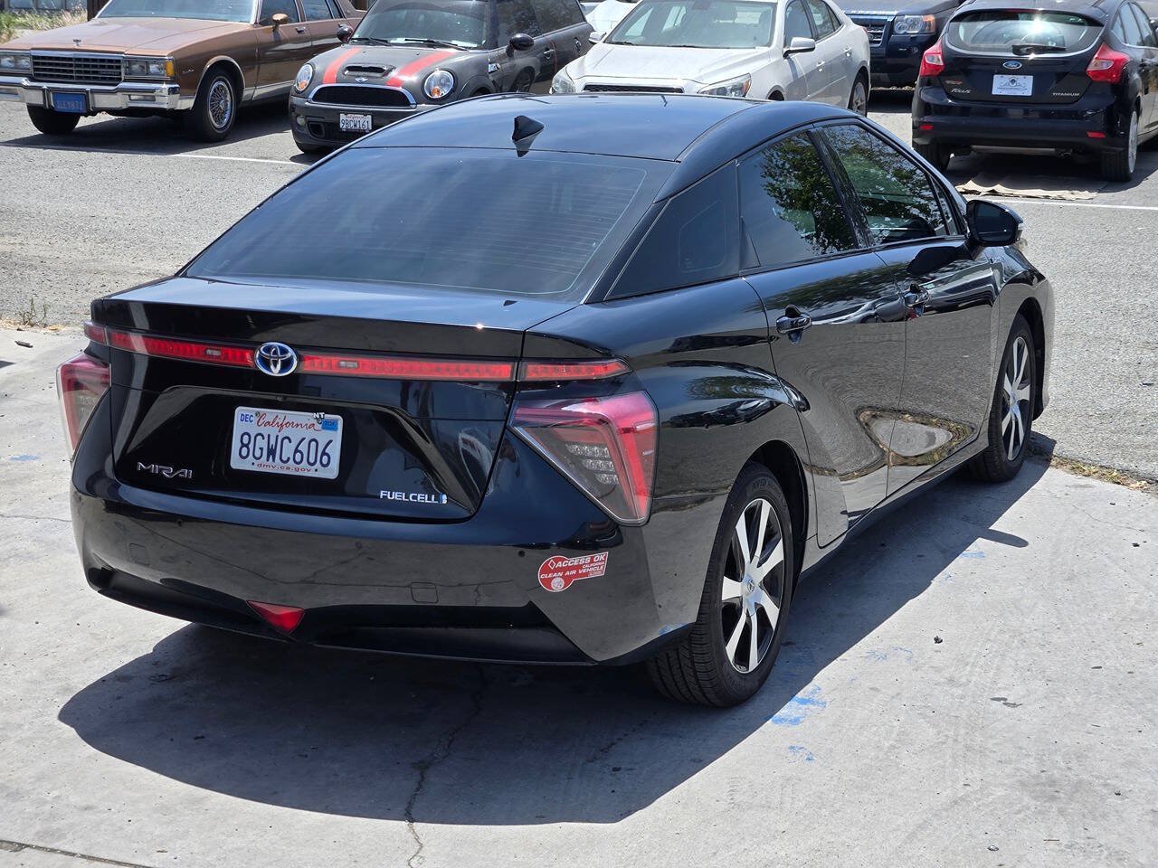 Used 2018 Toyota Mirai FWD image 12