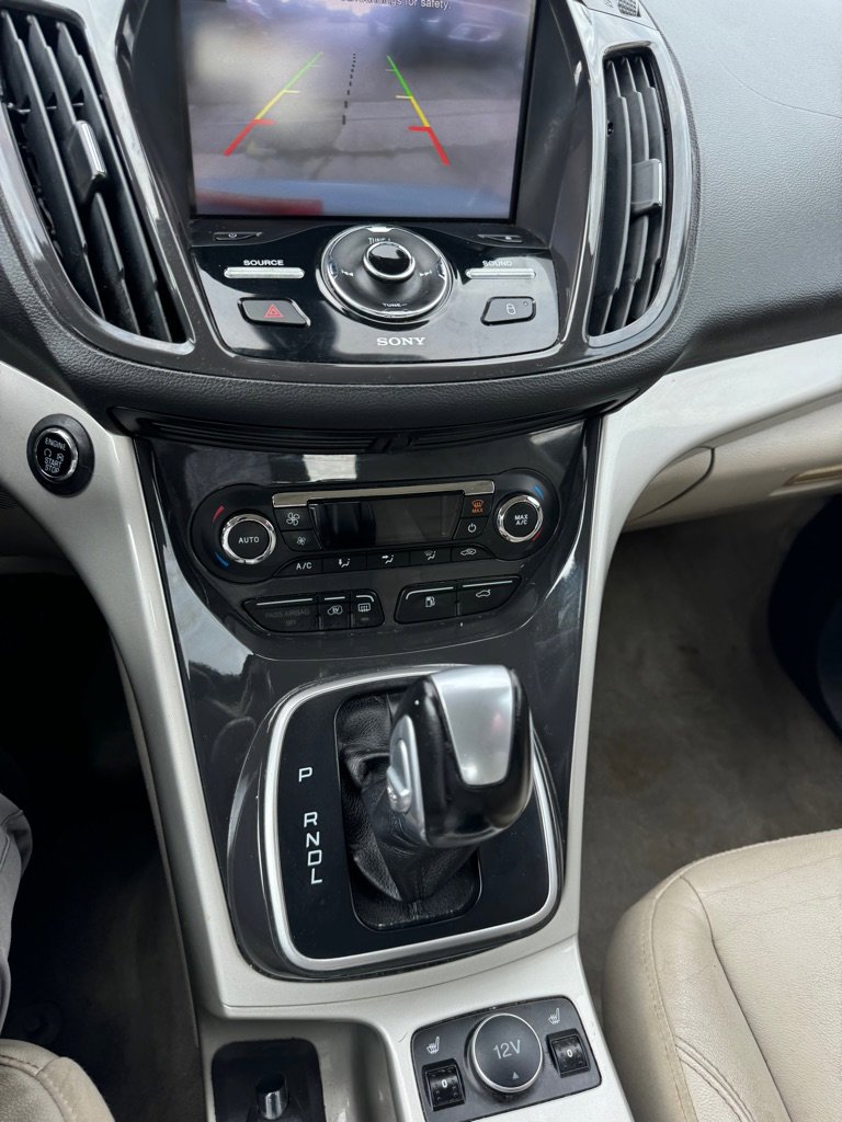 Used 2013 Ford C-MAX Energi SEL image 34