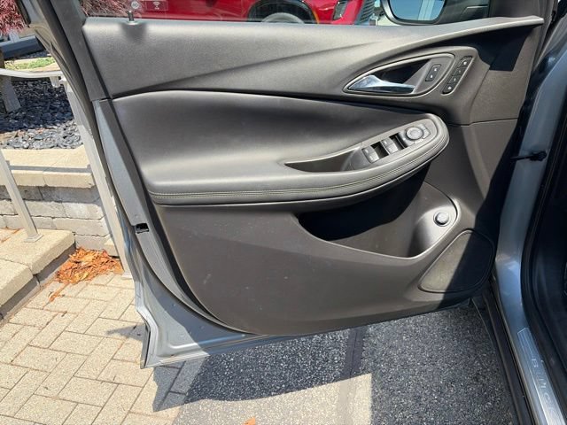 Used 2023 Buick Encore GX Essence w/ Experience Buick Package AWD/4WD image 12