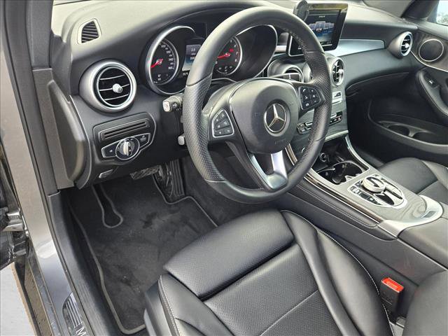Used 2017 Mercedes-Benz GLC 300 4MATIC image 6