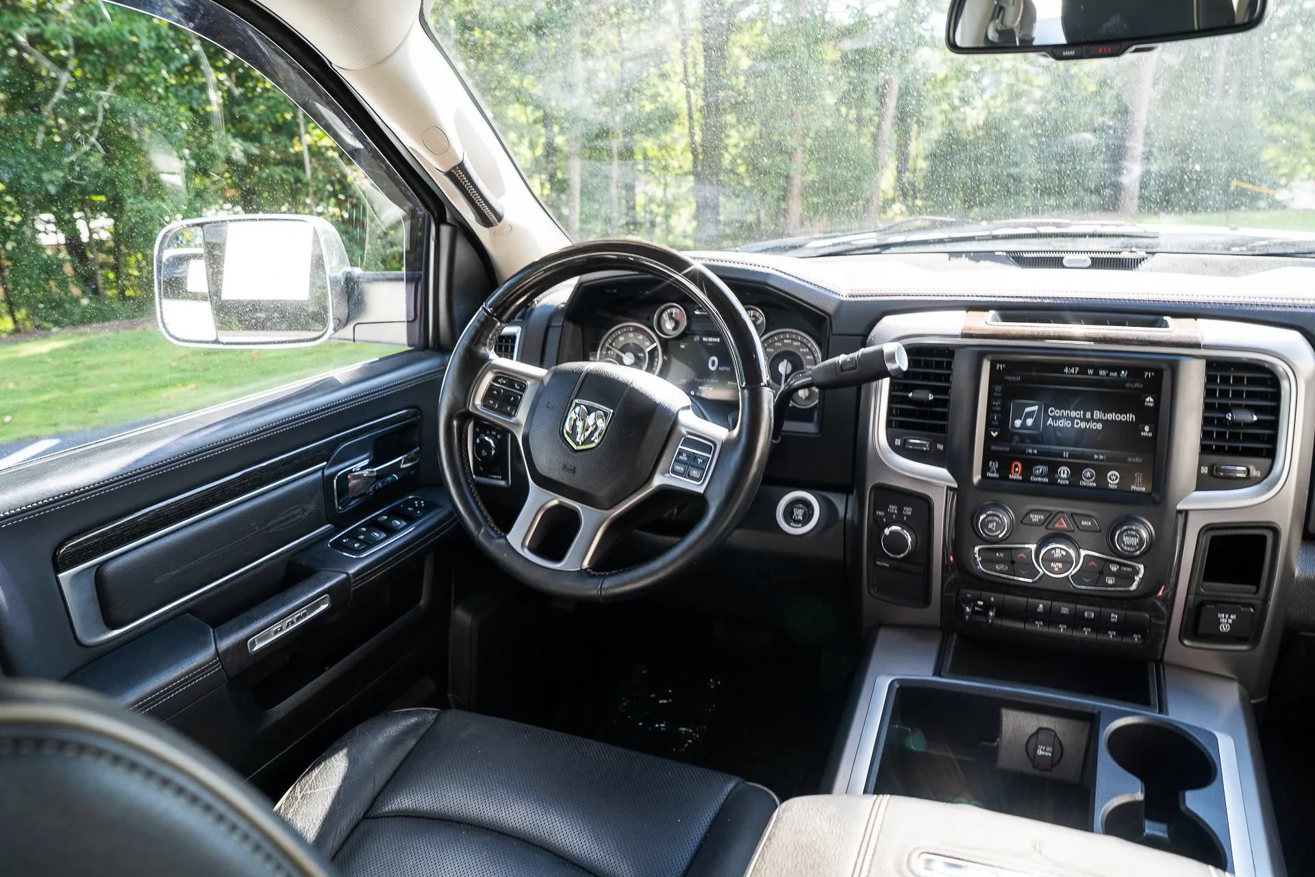 Used 2015 RAM 2500 Limited AWD/4WD image 33