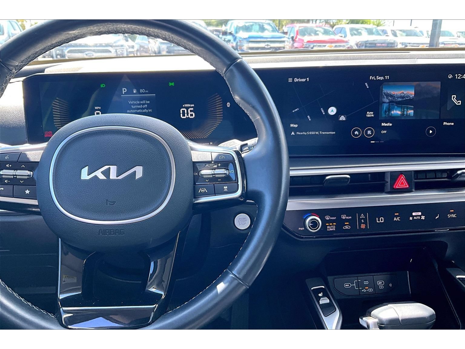 Used 2024 Kia Sorento S AWD/4WD image 12