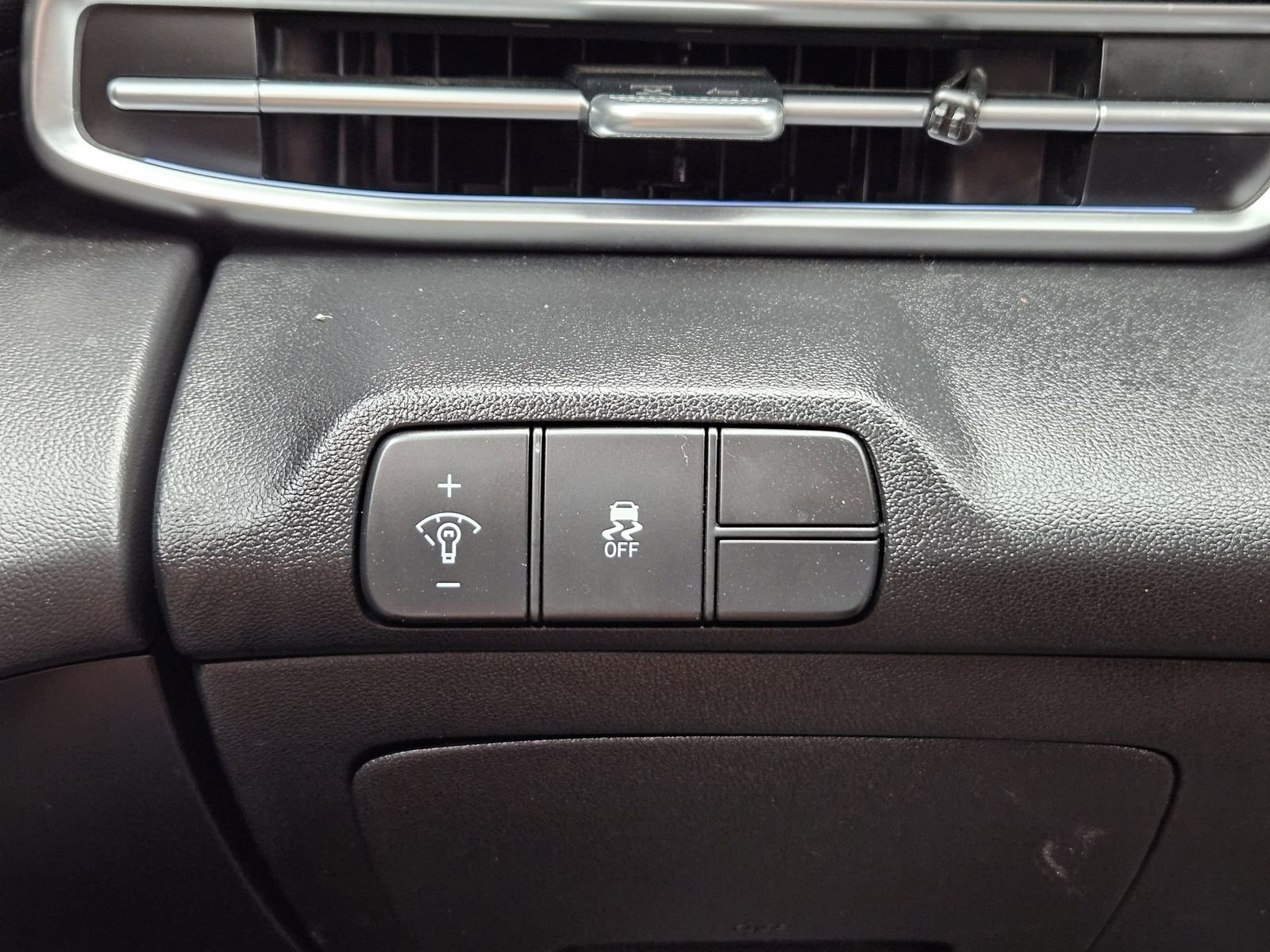 Used 2024 Hyundai Elantra SEL w/ Convenience Package FWD image 23