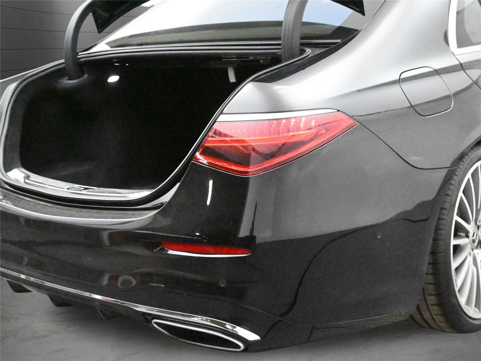 Used 2022 Mercedes-Benz S 580 S 580 image 20