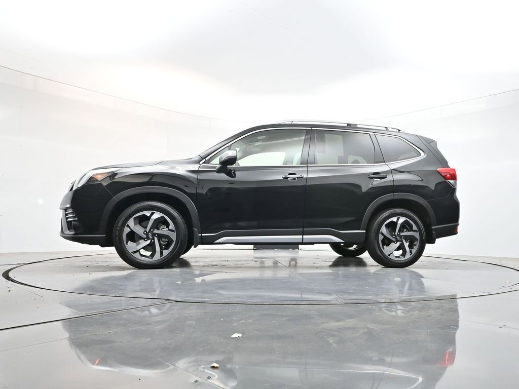 Used 2024 Subaru Forester Touring w/ POP Package 3 AWD/4WD image 41
