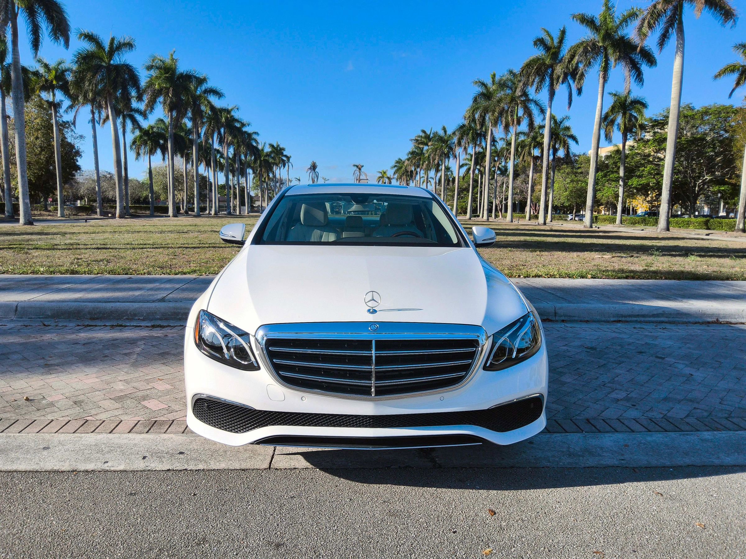 Used 2017 Mercedes-Benz E 300 image 2