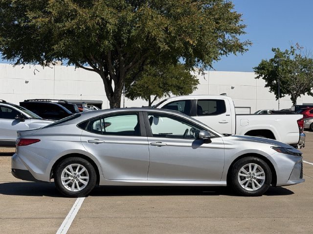 Certified 2025 Toyota Camry LE FWD image 3