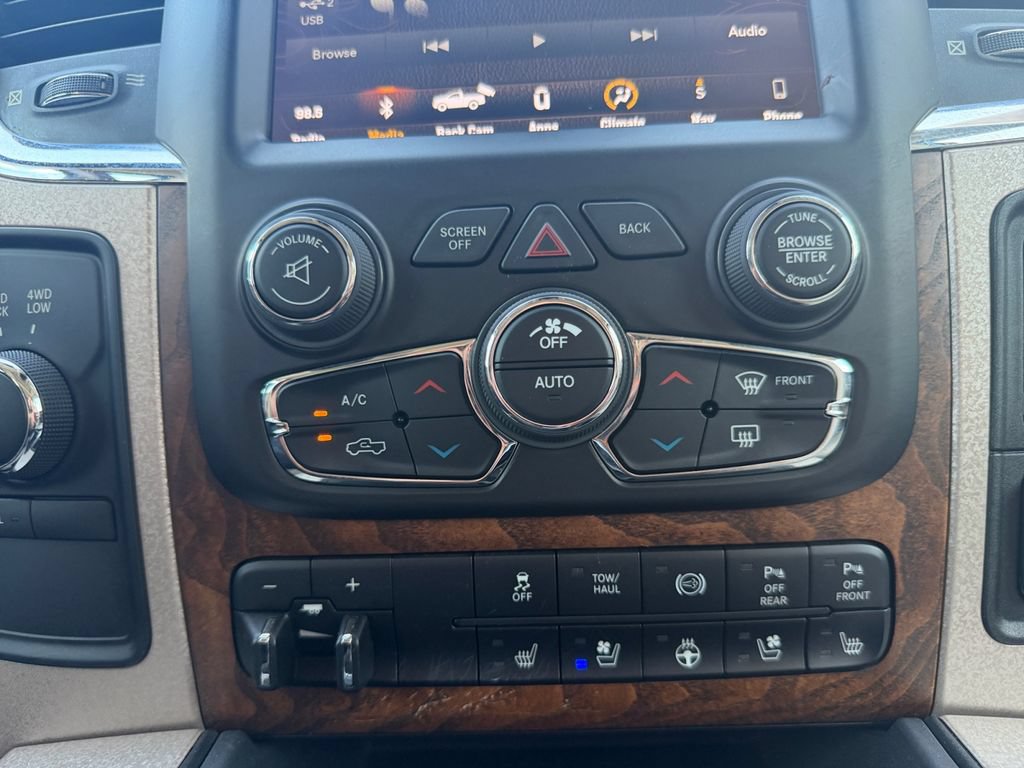 Used 2018 RAM 2500 Longhorn w/ Longhorn Southfork Package AWD/4WD image 24