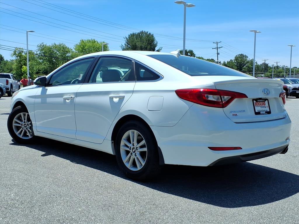 Used 2017 Hyundai Sonata SE FWD image 6