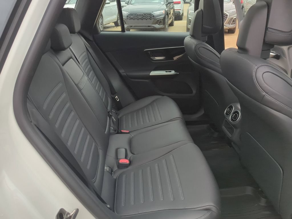 Used 2025 Mercedes-Benz GLC 43 AMG 4MATIC image 53