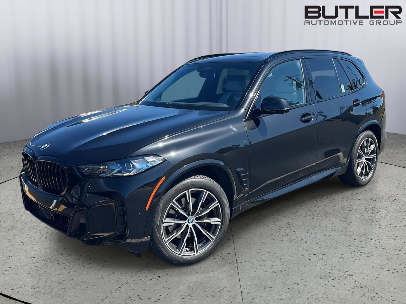 Certified 2024 BMW X5 xDrive40i w/ M Sport Package image 2