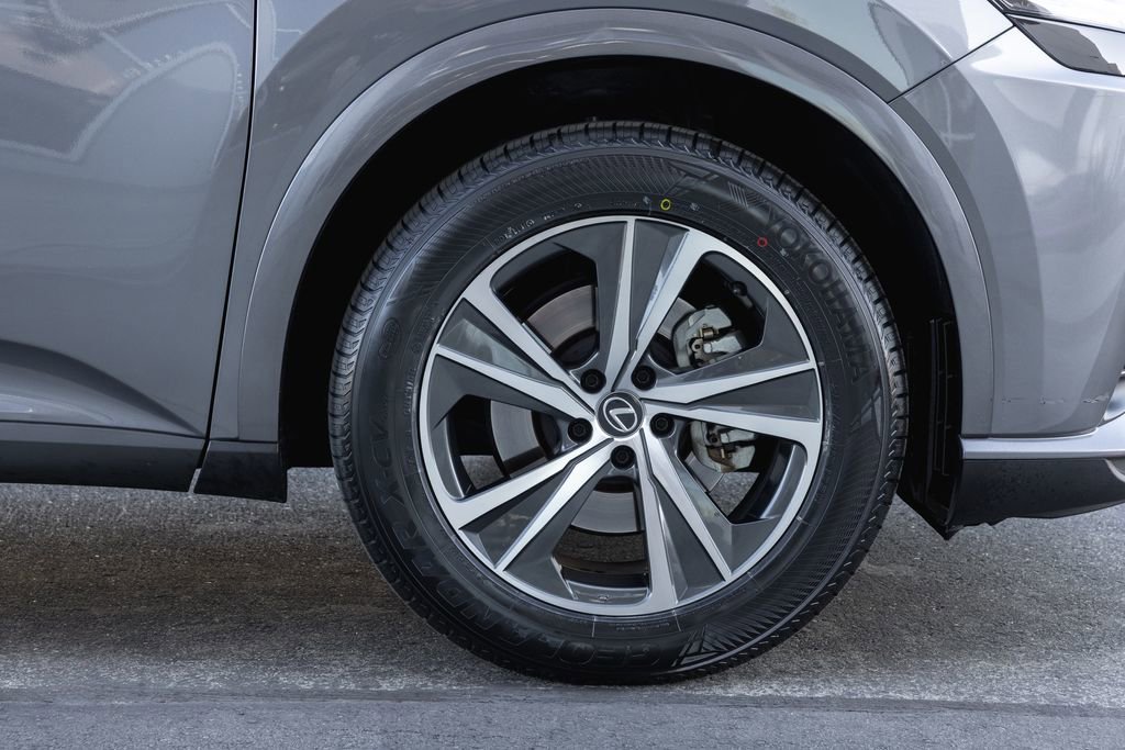 Used 2023 Lexus RX 350 w/ Cold Area Package image 4