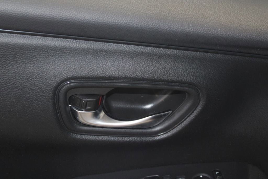 Used 2023 Honda HR-V LX image 8