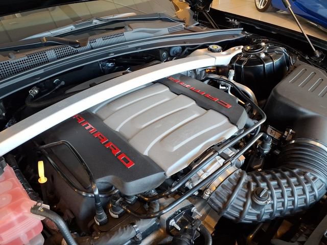 Used 2023 Chevrolet Camaro LT w/ Technology Package RWD image 11
