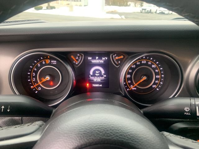 Used 2023 Jeep Gladiator Sport image 15