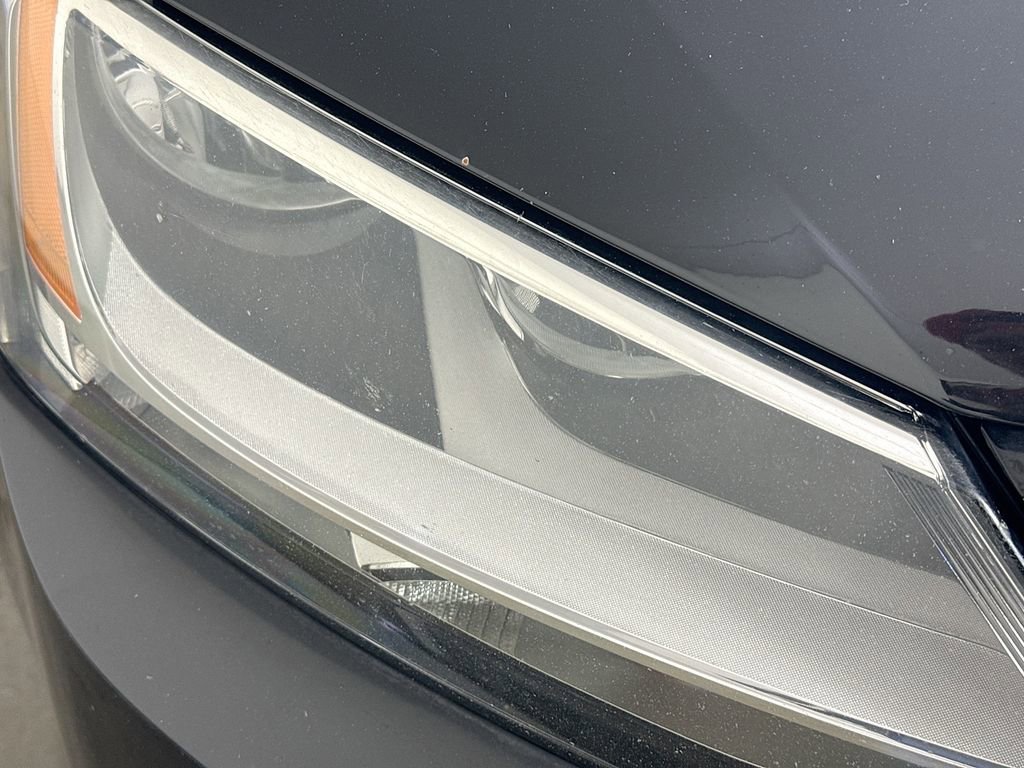 Used 2016 Volkswagen Jetta Sport image 36