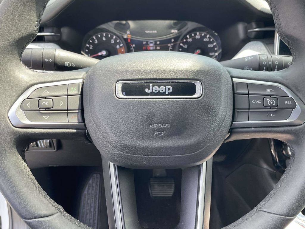 Used 2024 Jeep Compass Latitude AWD/4WD image 18