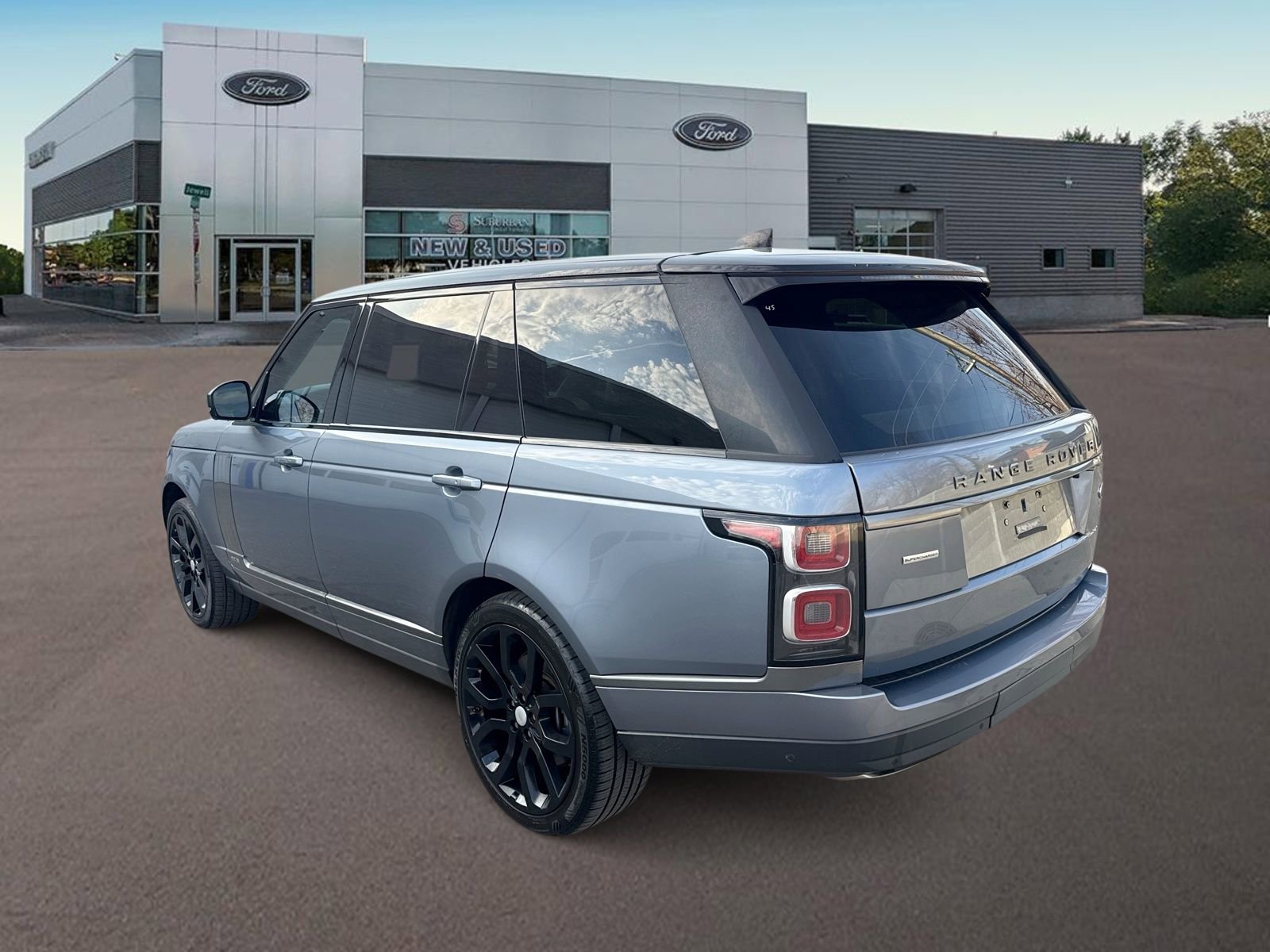 Used 2018 Land Rover Range Rover Long Wheelbase Supercharged image 7