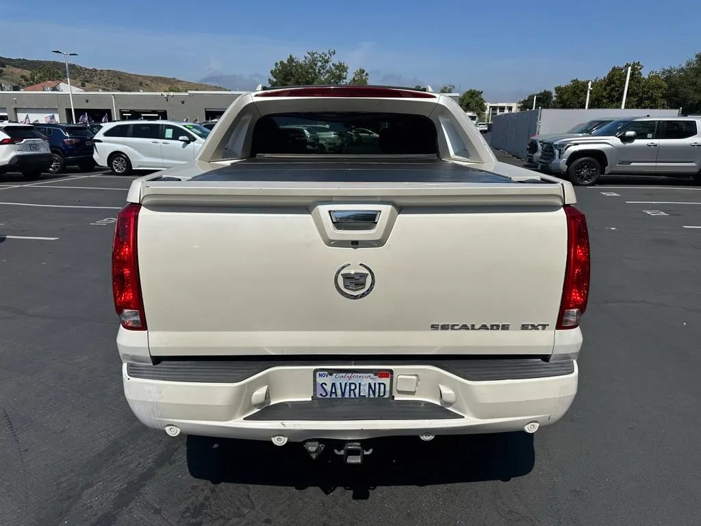 Used 2007 Cadillac Escalade EXT w/ Information Package AWD/4WD image 5