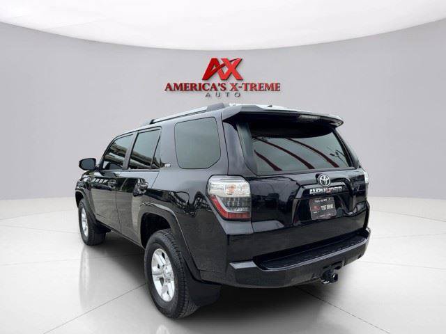 Used 2024 Toyota 4Runner SR5 AWD/4WD image 4