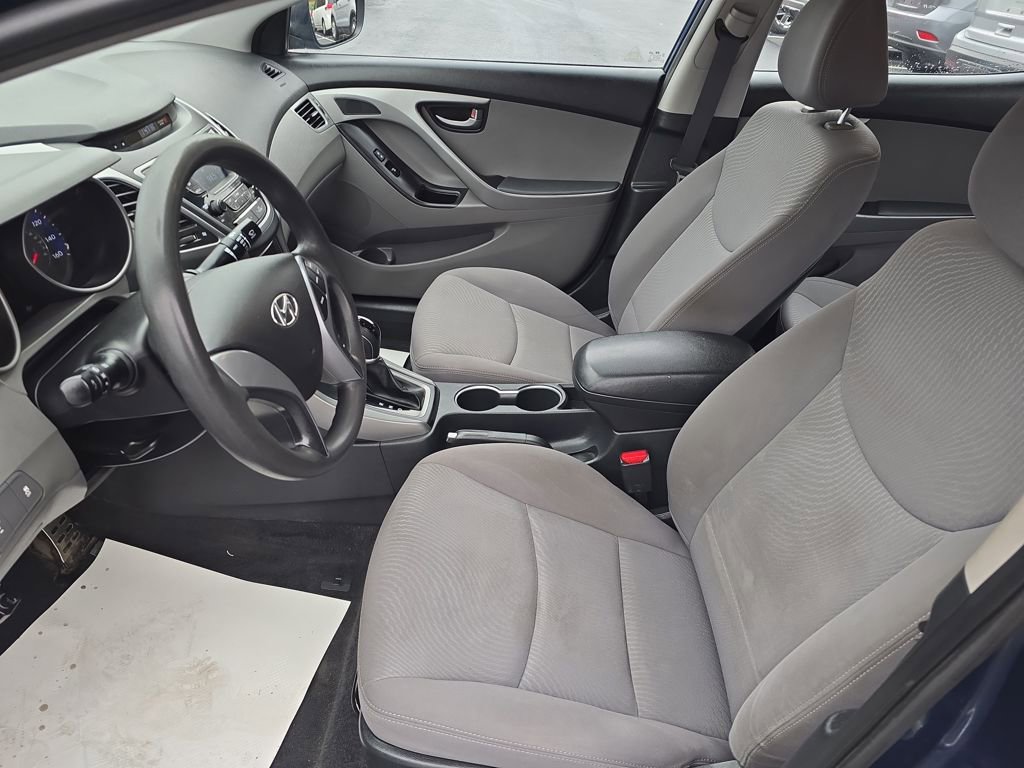 Used 2016 Hyundai Elantra SE image 9