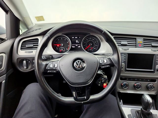 Used 2017 Volkswagen Golf S AWD/4WD image 23
