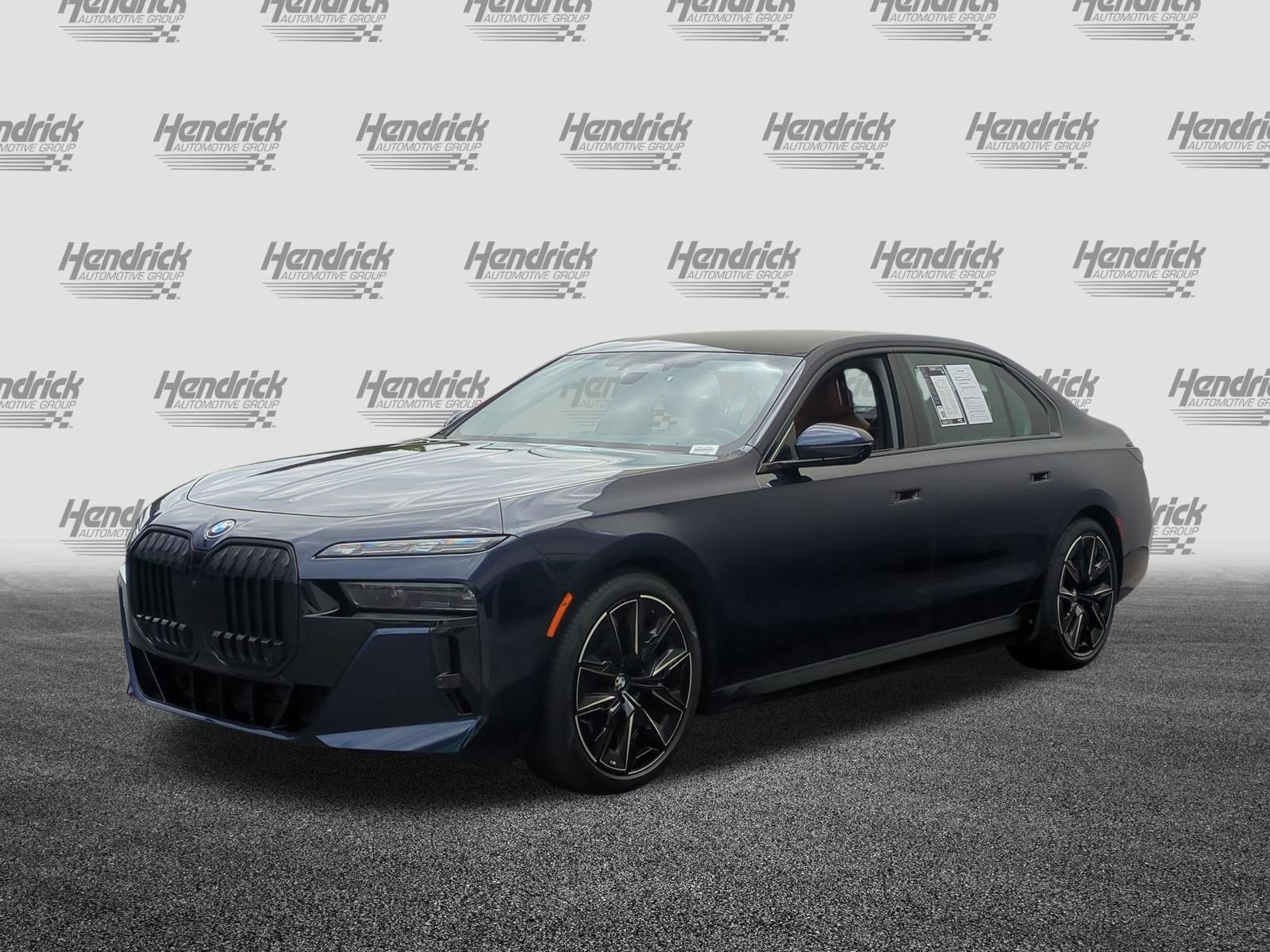 Used 2024 BMW i7 xDrive60 w/ Executive Package AWD/4WD image 5