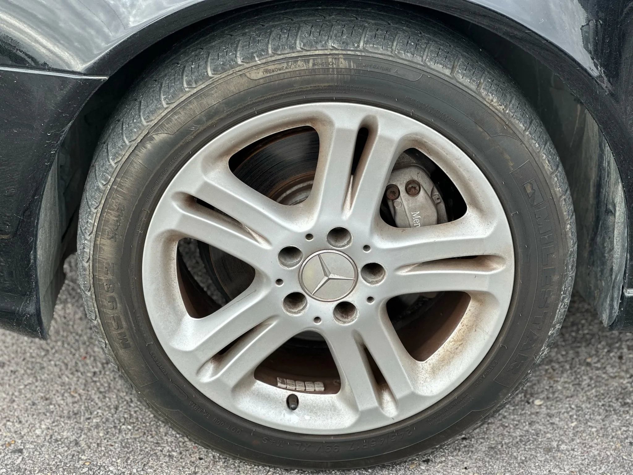 Used 2005 Mercedes-Benz E 500 Sedan image 26