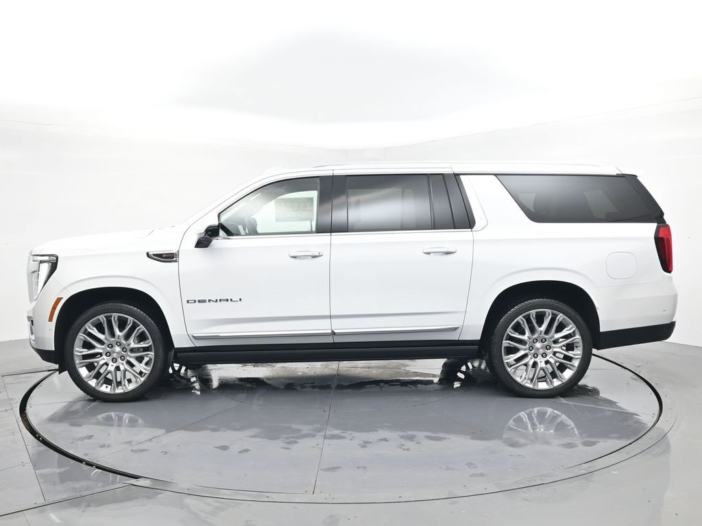 New 2025 GMC Yukon XL Denali w/ Denali Reserve Package image 3