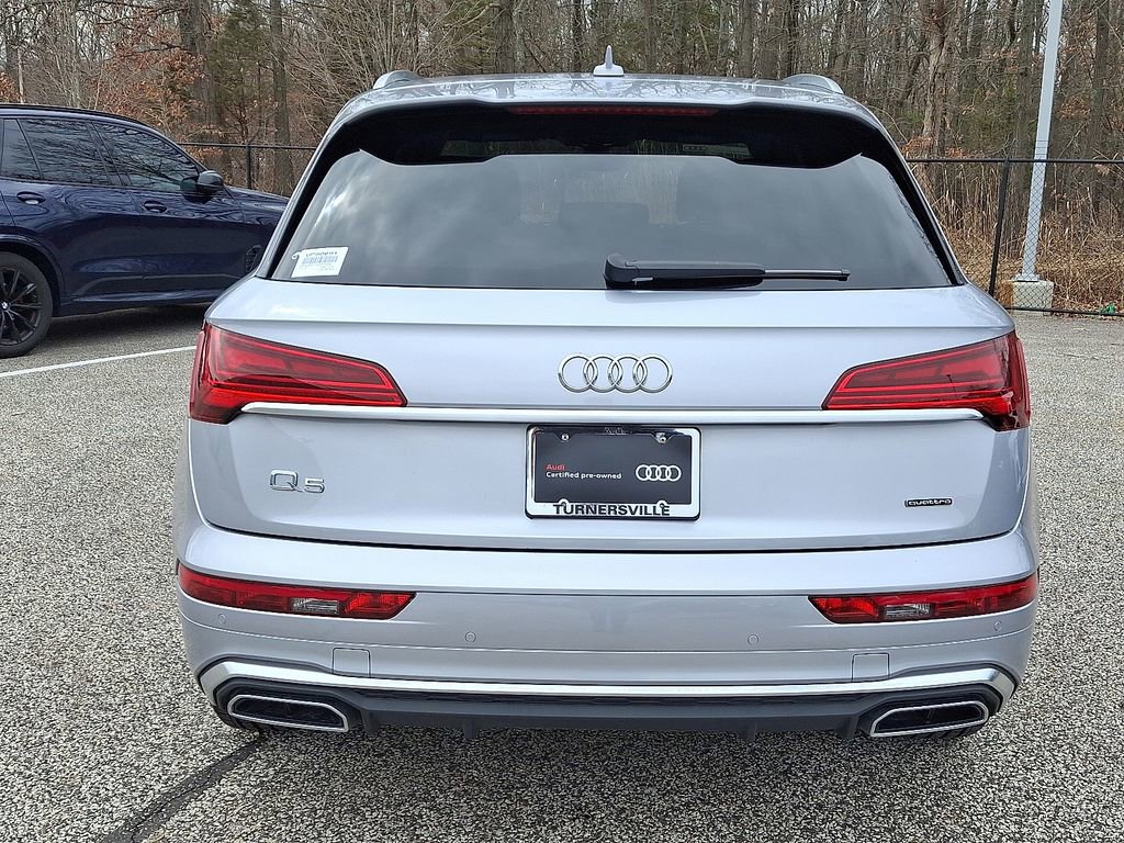 Certified 2023 Audi Q5 2.0T Premium w/ Convenience Package AWD/4WD image 5