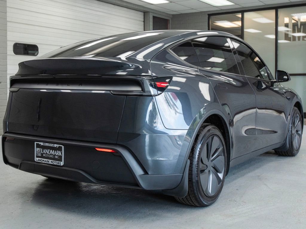 Used 2026 Tesla Model Y Long Range AWD/4WD image 27