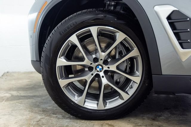 Used 2026 BMW X5 xDrive50e w/ Climate Comfort Package AWD/4WD image 28
