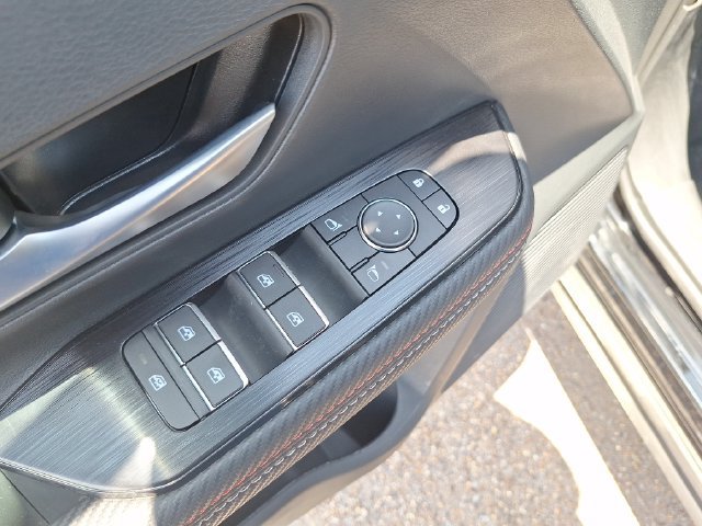 New 2026 Nissan Kicks SR w/ Cold Weather Package FWD image 11