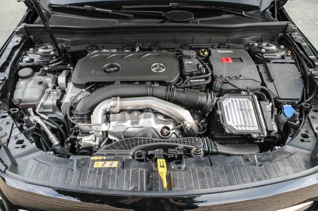 New 2026 Mercedes-Benz GLB 250 4MATIC image 28