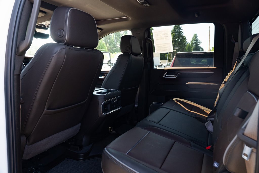 Used 2025 GMC Sierra 3500 Denali w/ Denali Reserve Package image 21