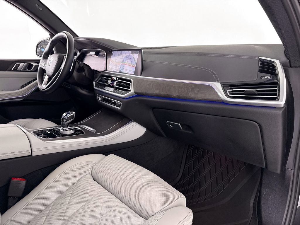 Used 2023 BMW X5 sDrive40i w/ Executive Package image 13