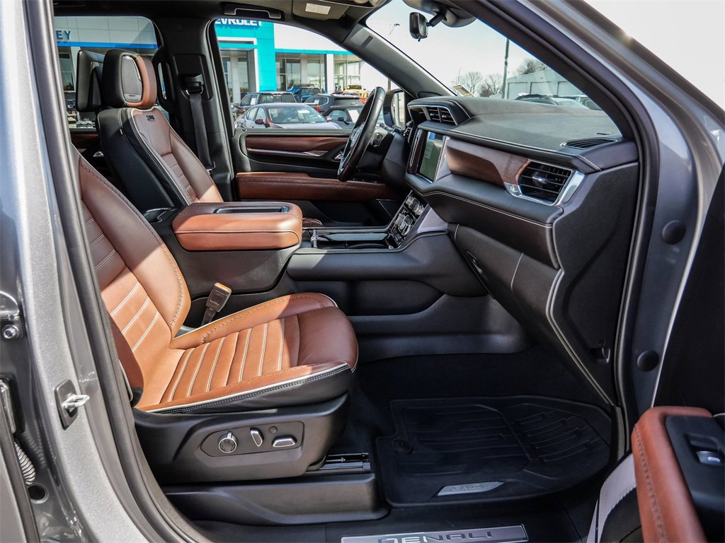 Certified 2023 GMC Yukon Denali Ultimate image 16