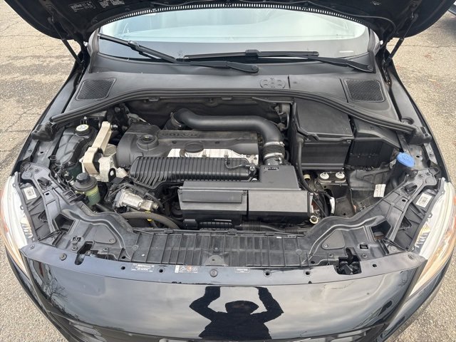 Used 2015 Volvo V60 T5 Cross Country image 30