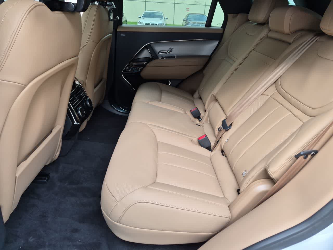 New 2027 Land Rover Range Rover Sport SE AWD/4WD image 19
