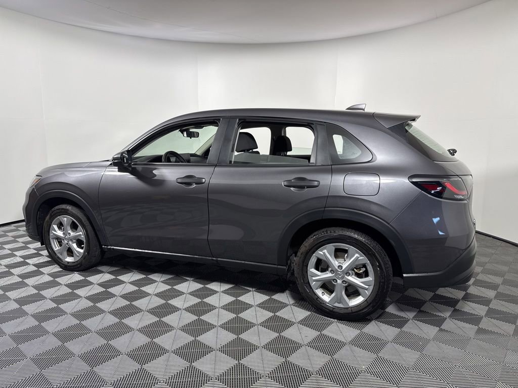 Used 2025 Honda HR-V LX image 4
