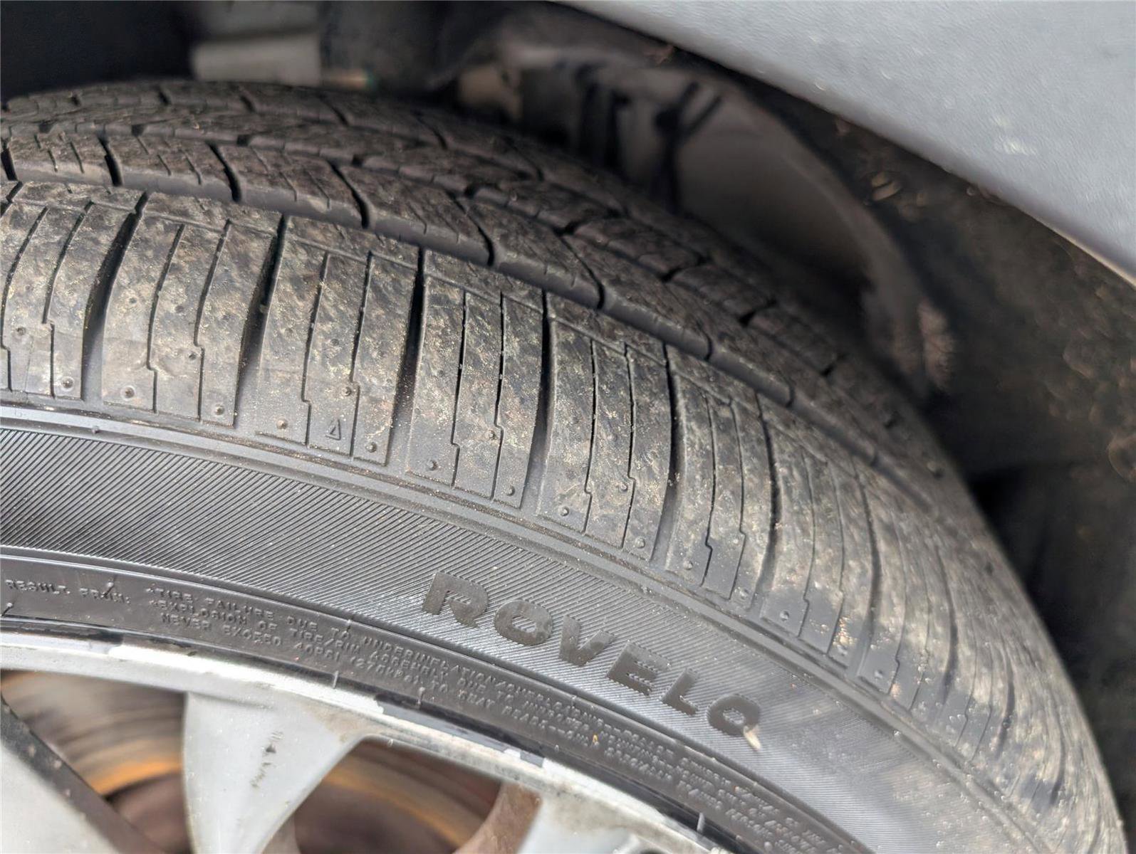 Used 2015 Lincoln MKC FWD w/ Equipment Group 102A Reserve image 10