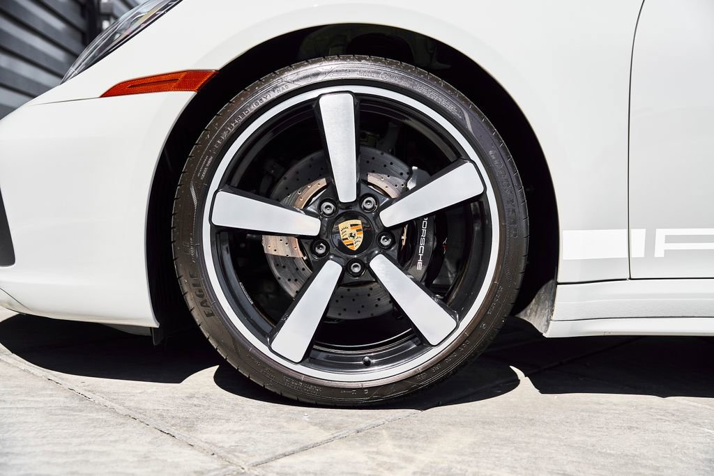 Used 2021 Porsche 911 Targa 4S image 3