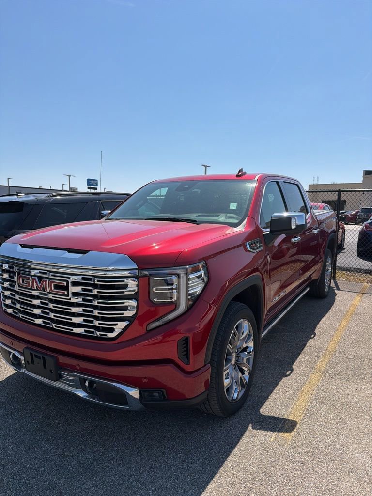 Used 2024 GMC Sierra 1500 Denali image 4